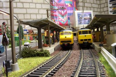 broertjes op station (29K)